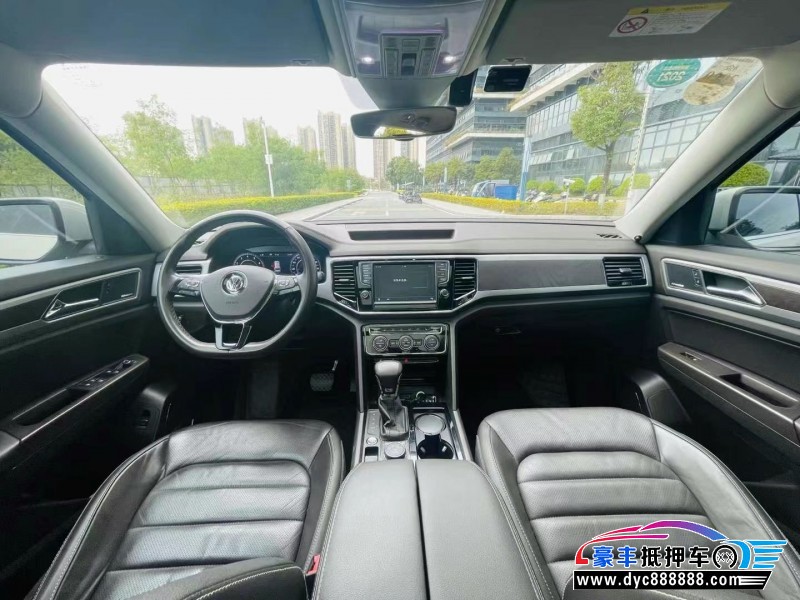 18年大众途昂轿车抵押车出售