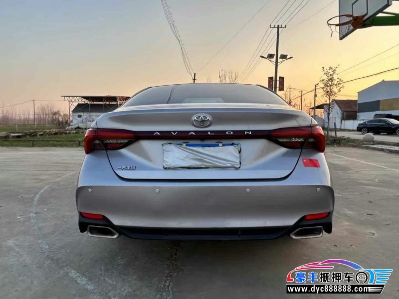 20年丰田亚洲龙轿车抵押车出售