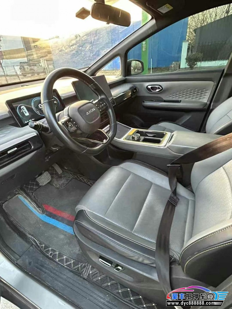 22年埃安Y80轿车抵押车出售