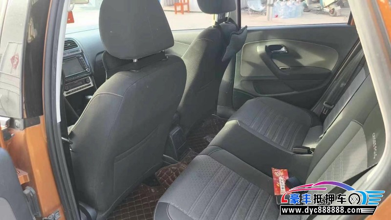 16年大众polo轿车抵押车出售