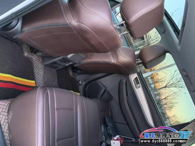 24年东风风行T5轿车抵押车出售