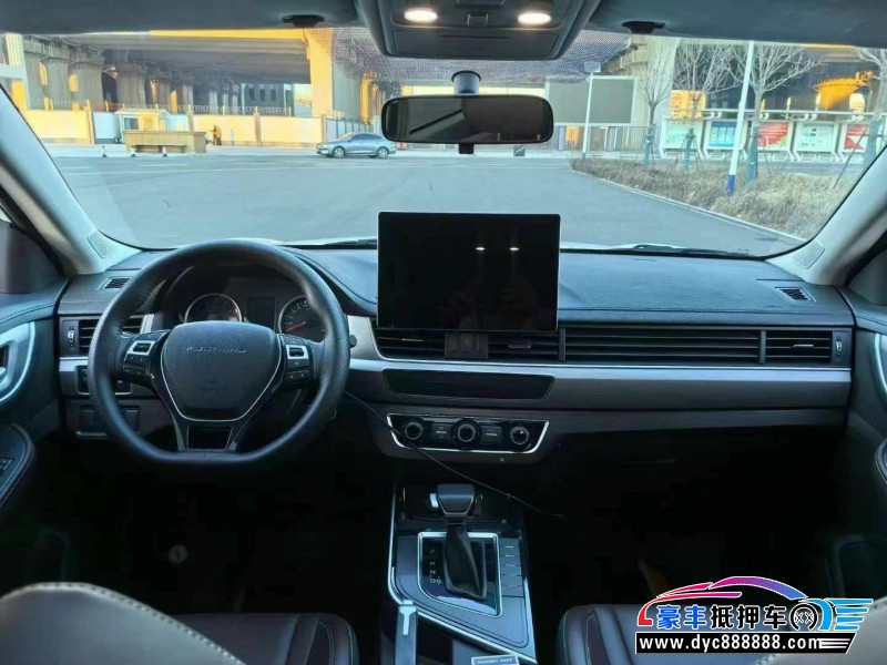 24年东风风行T5轿车抵押车出售