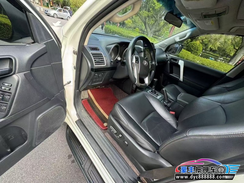 17年丰田普拉多（霸道）轿车抵押车出售