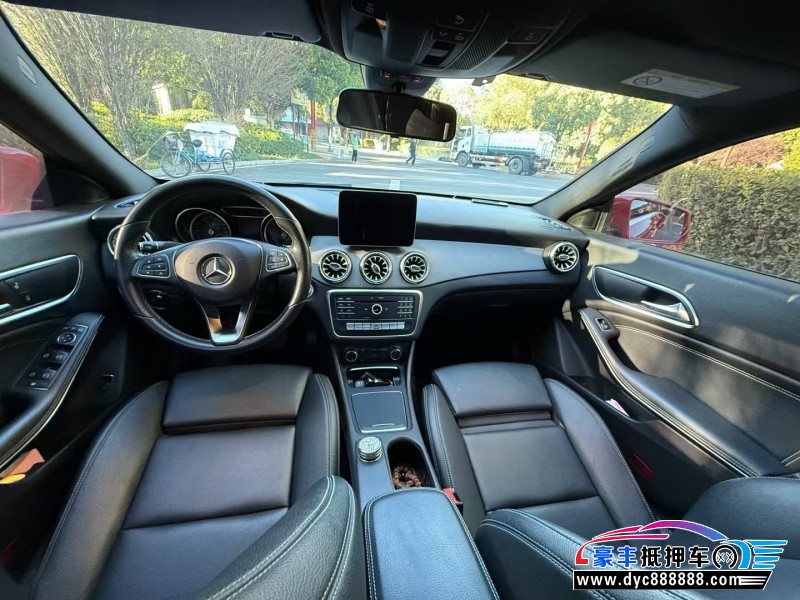 17年奔驰CLA轿车抵押车出售