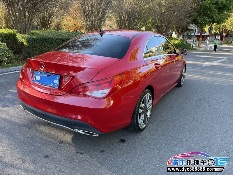 17年奔驰CLA轿车抵押车出售