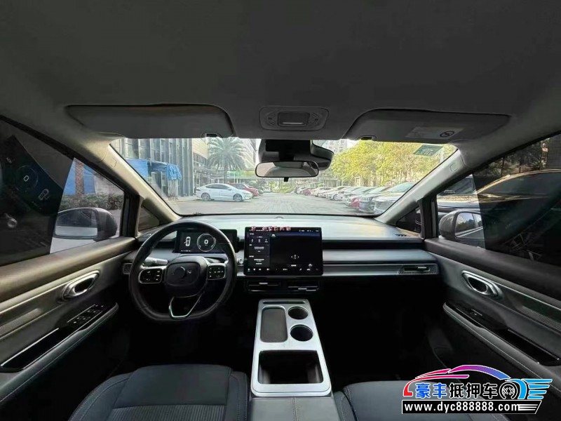 23年埃安Y70轿车抵押车出售