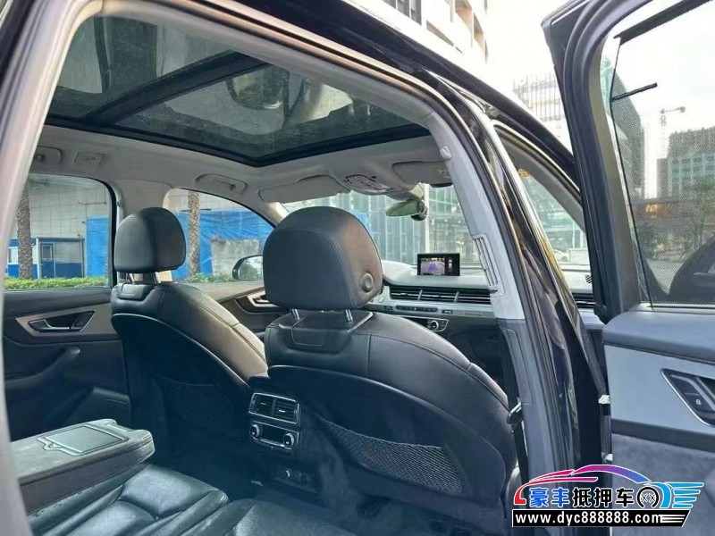 19年奥迪Q7轿车抵押车出售