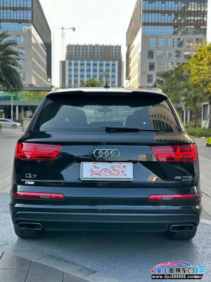 19年奥迪Q7轿车抵押车出售