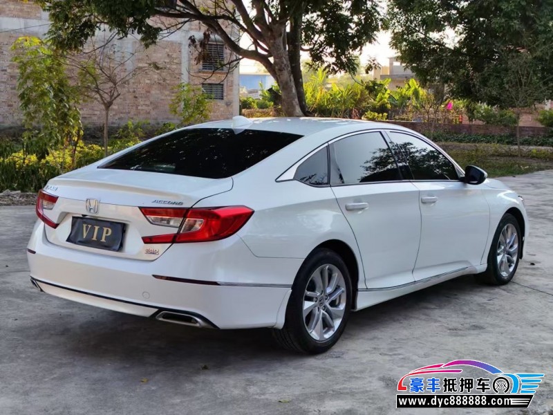 20年本田雅阁轿车抵押车出售