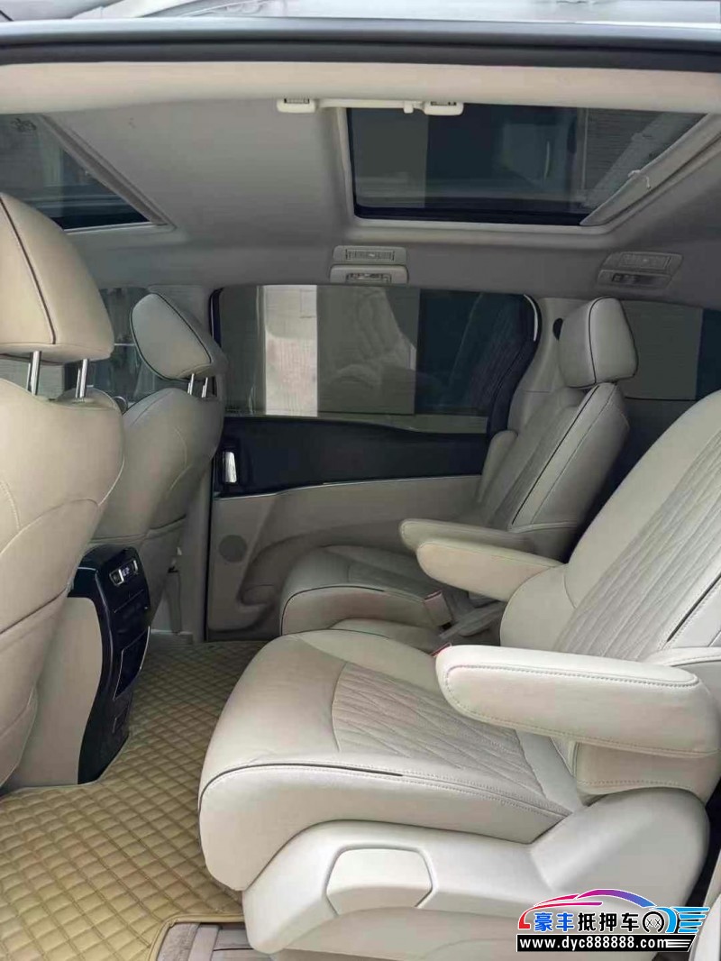 21年别克GL8轿车抵押车出售