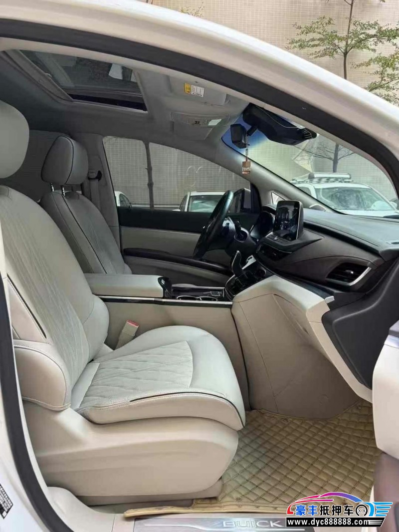 21年别克GL8轿车抵押车出售