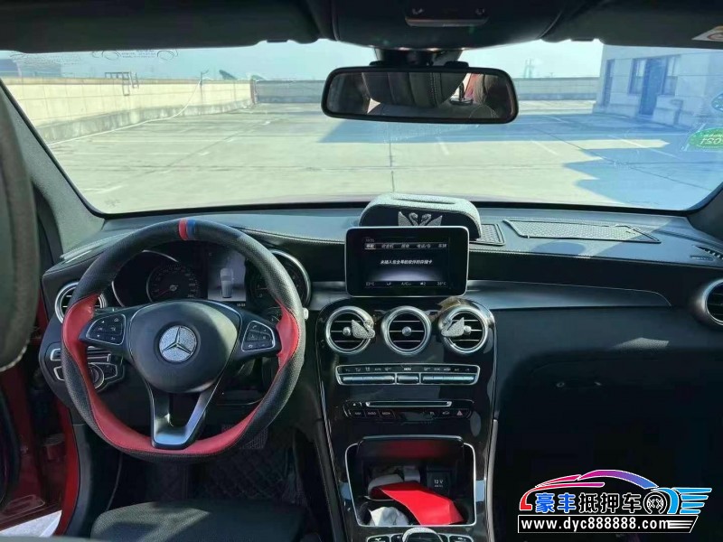 19年奔驰GLC轿车抵押车出售