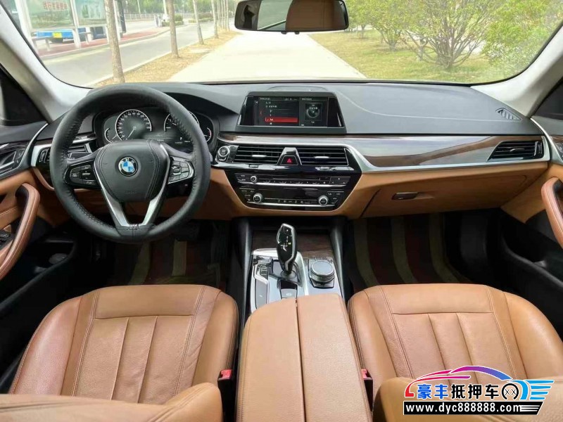 18年宝马5系轿车抵押车出售