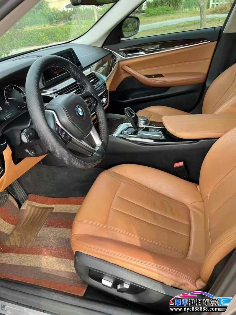 18年宝马5系轿车抵押车出售