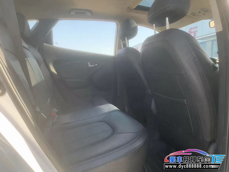 16年现代ix35SUV抵押车出售