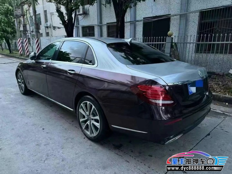17年奔驰E轿车抵押车出售