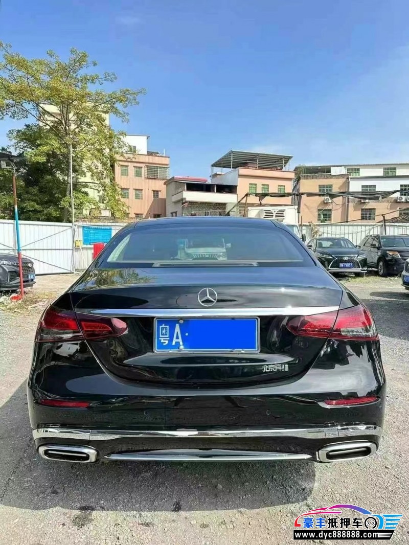 23年奔驰E轿车抵押车出售