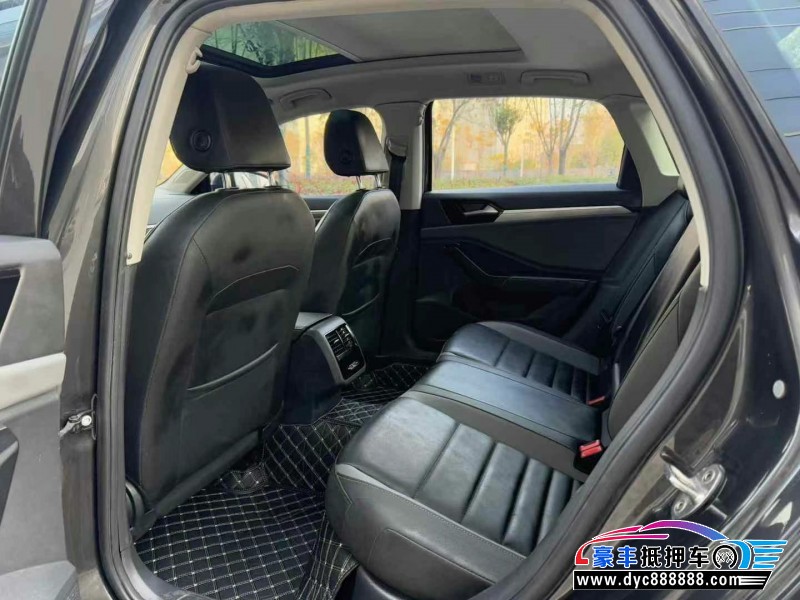 19年大众速腾轿车抵押车出售