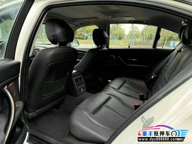 15年宝马3系轿车抵押车出售