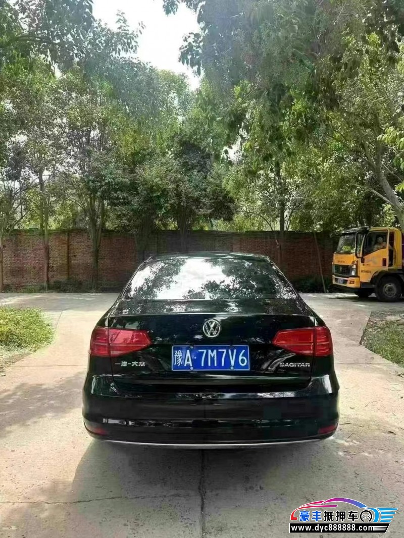 19年大众速腾轿车抵押车出售