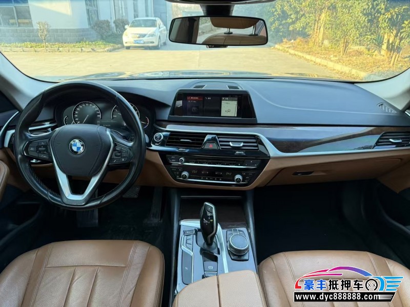 18年宝马5系轿车抵押车出售