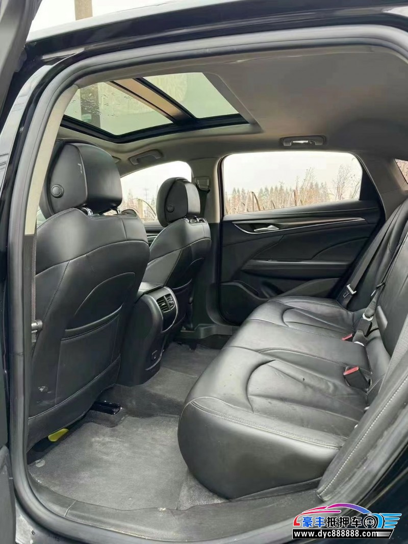 20年别克君越轿车抵押车出售