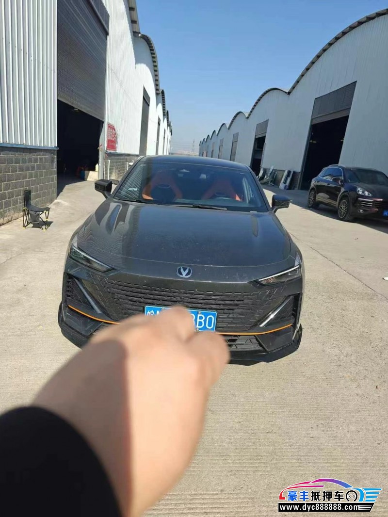 24年长安长安UNI轿车抵押车出售