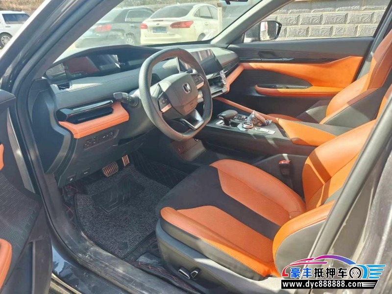 24年长安长安UNI轿车抵押车出售