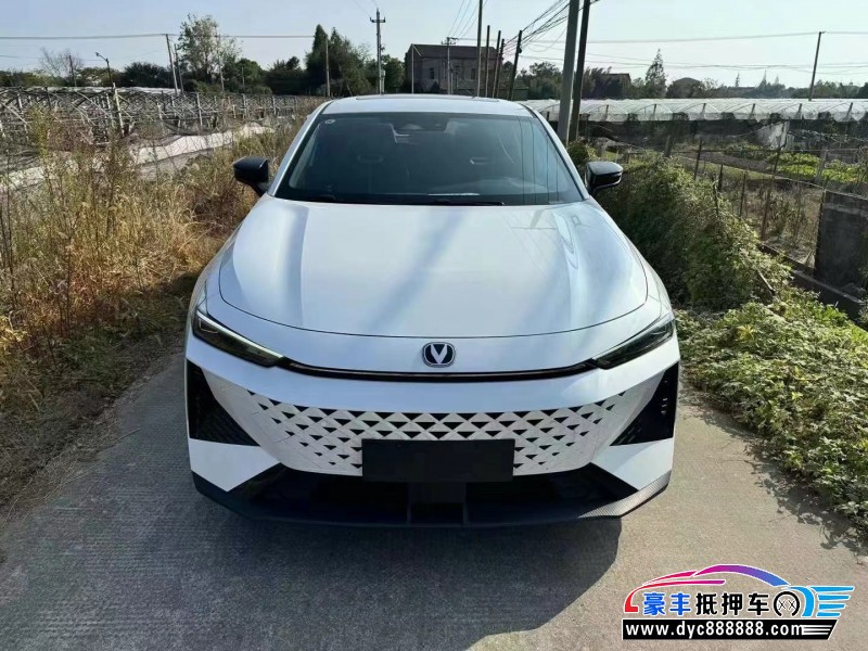 24年长安长安UNI轿车抵押车出售