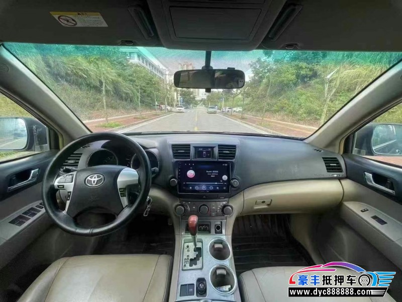 15年丰田汉兰达轿车抵押车出售