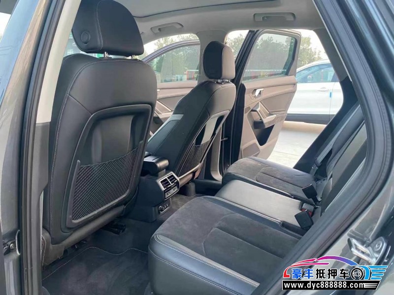 21年奥迪Q3轿车抵押车出售