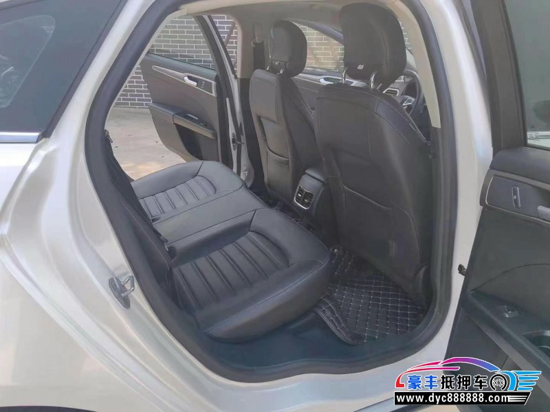 20年福特蒙迪欧轿车抵押车出售