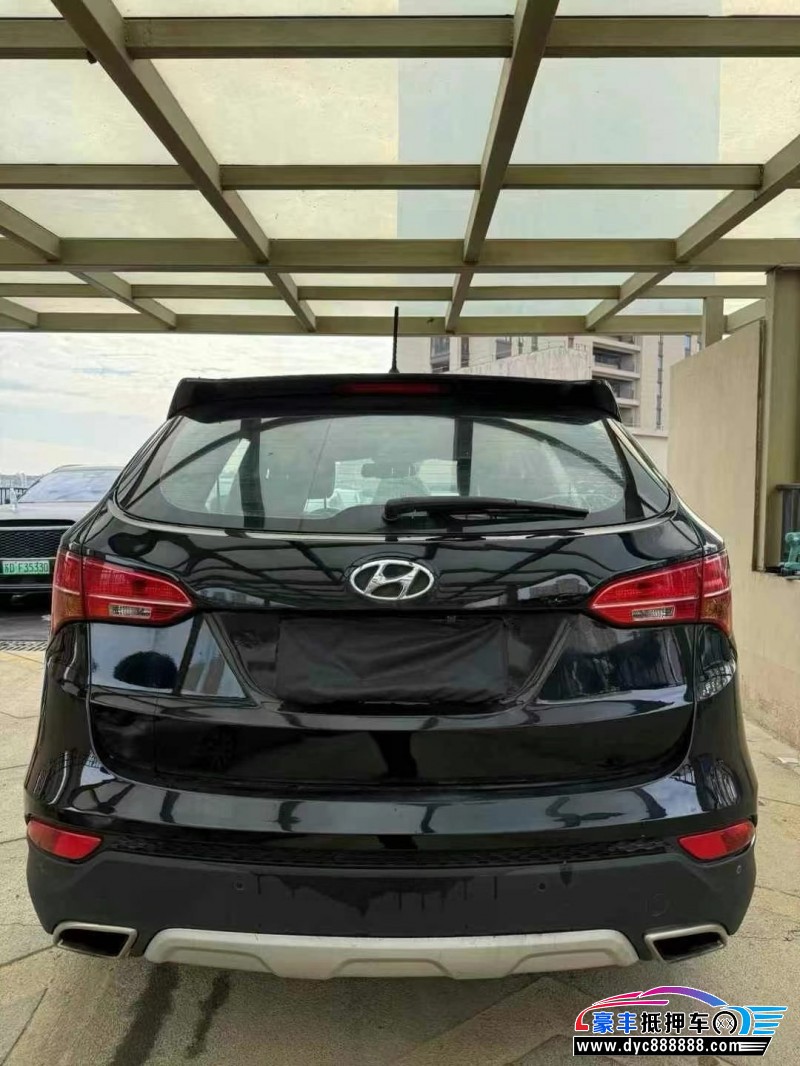 14年现代新胜达轿车抵押车出售