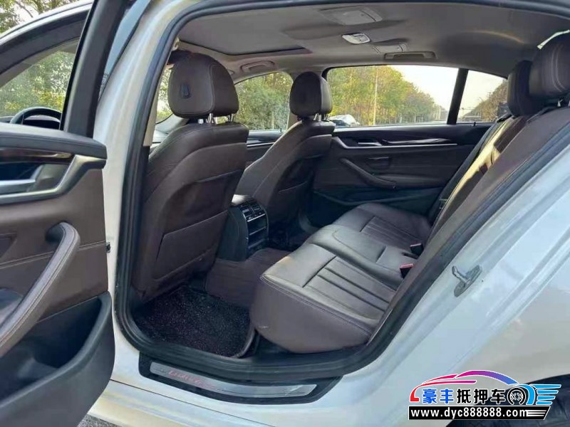 18年宝马5系轿车抵押车出售