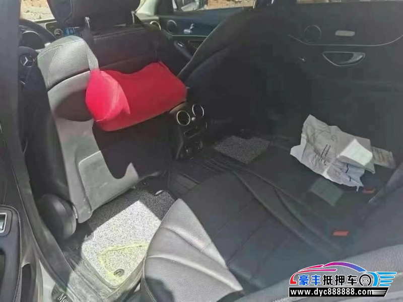 20年奔驰C轿车抵押车出售