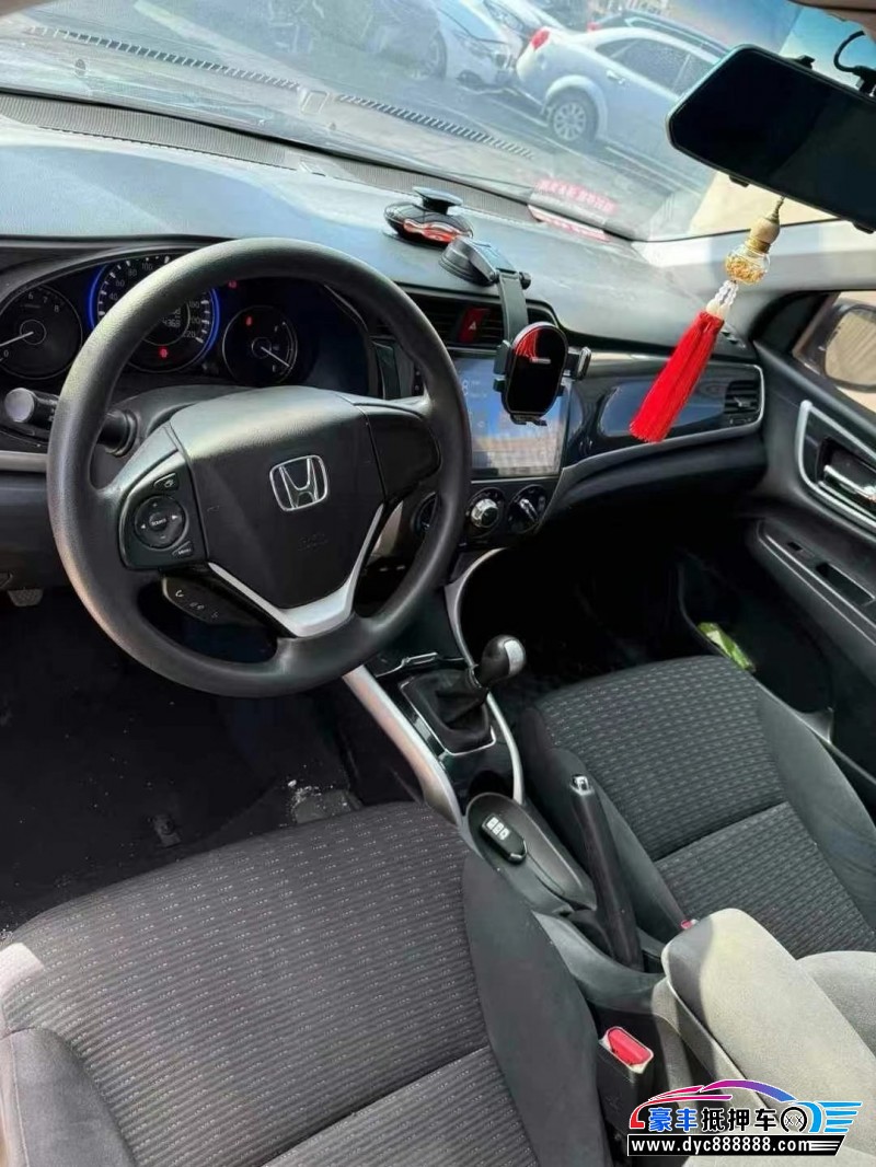 15年本田凌派轿车抵押车出售