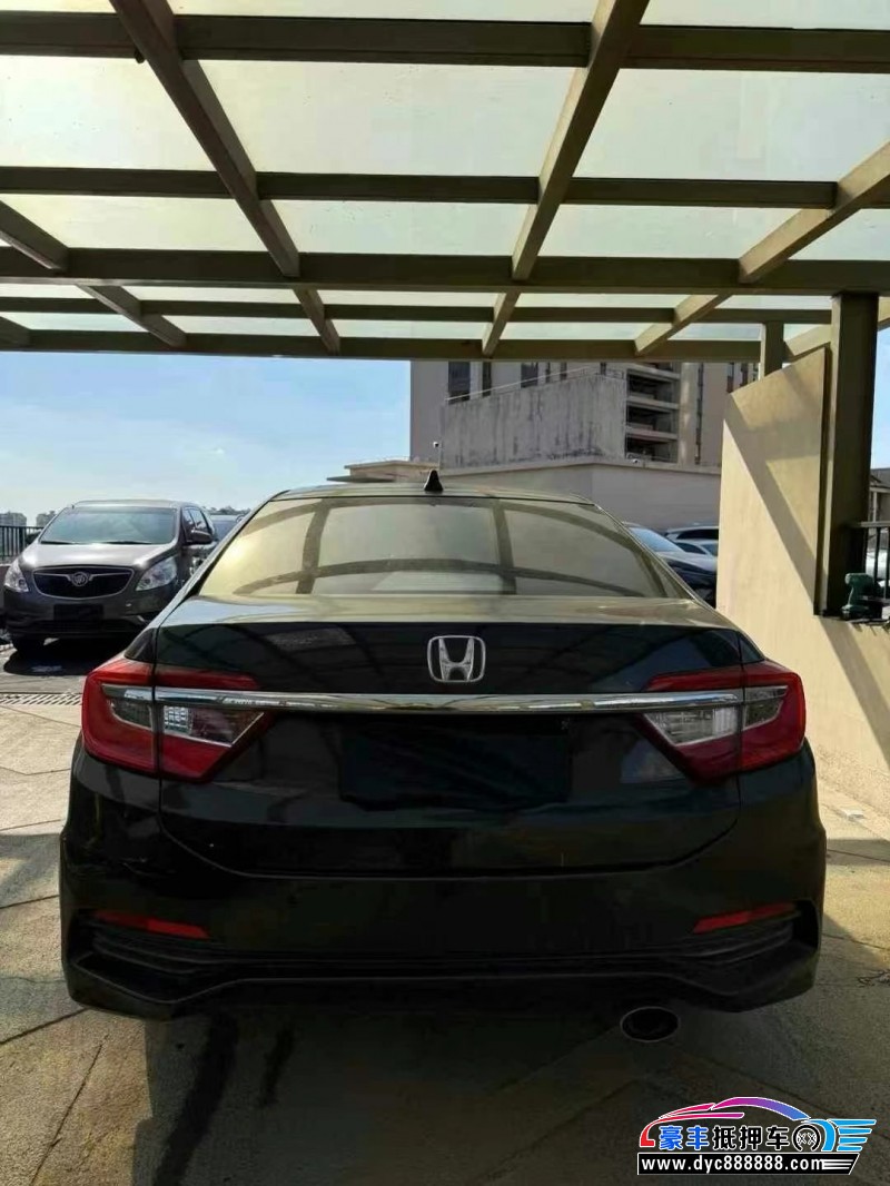 15年本田凌派轿车抵押车出售