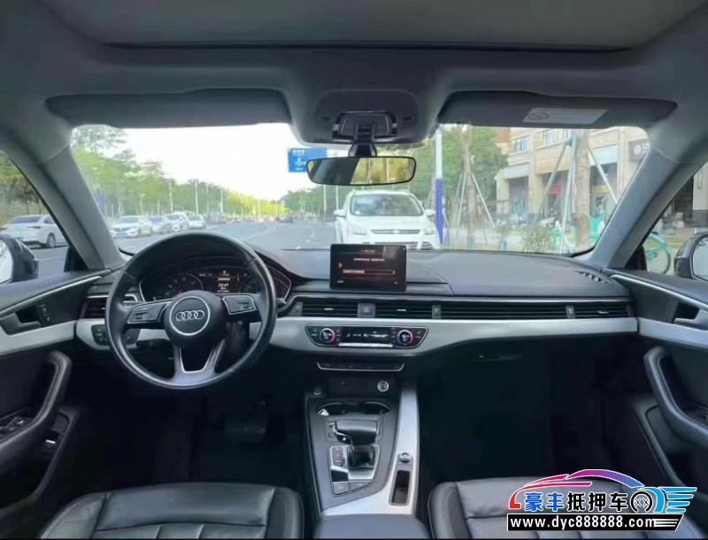 18年奥迪A5轿车抵押车出售