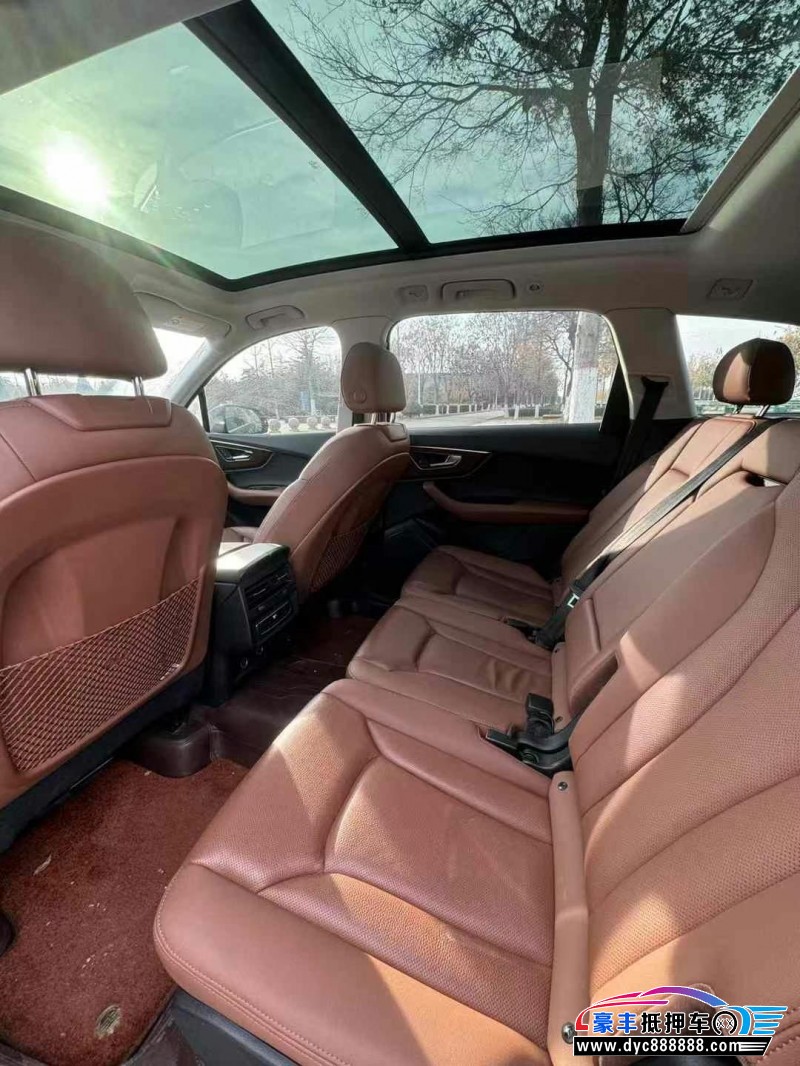 22年奥迪Q7轿车抵押车出售