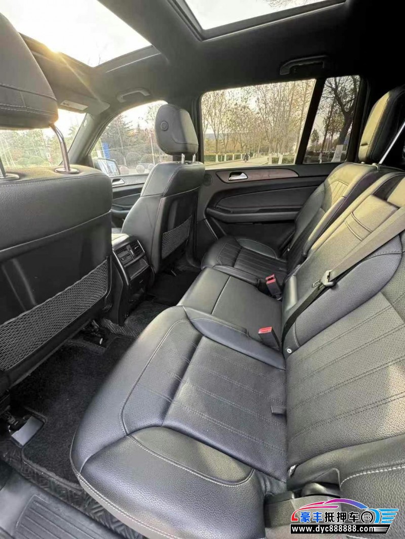 17年奔驰GLS轿车抵押车出售