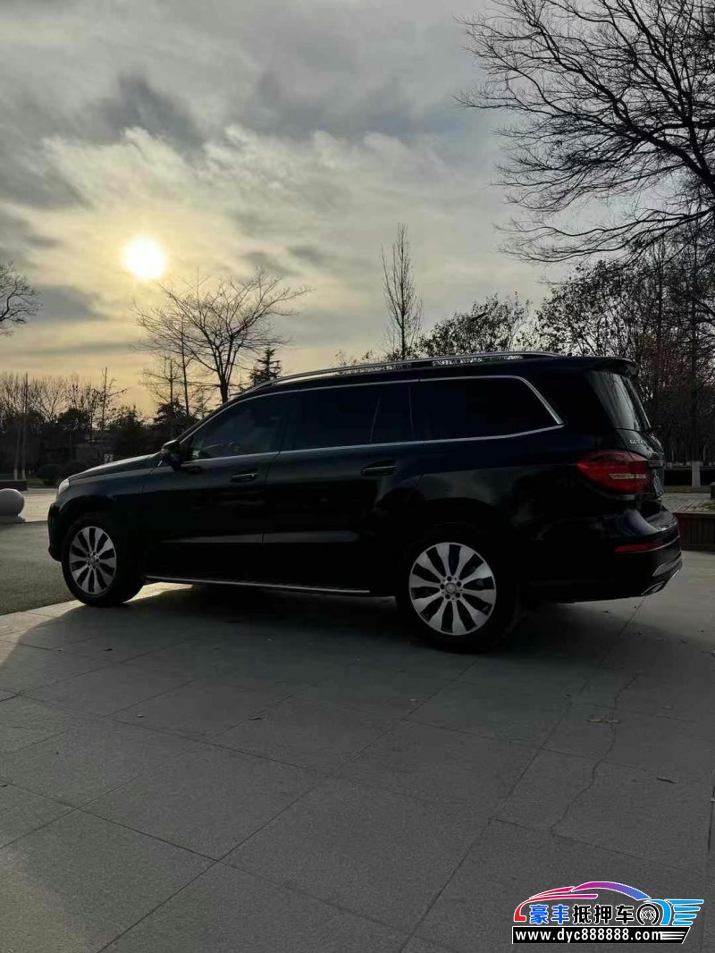 17年奔驰GLS轿车抵押车出售