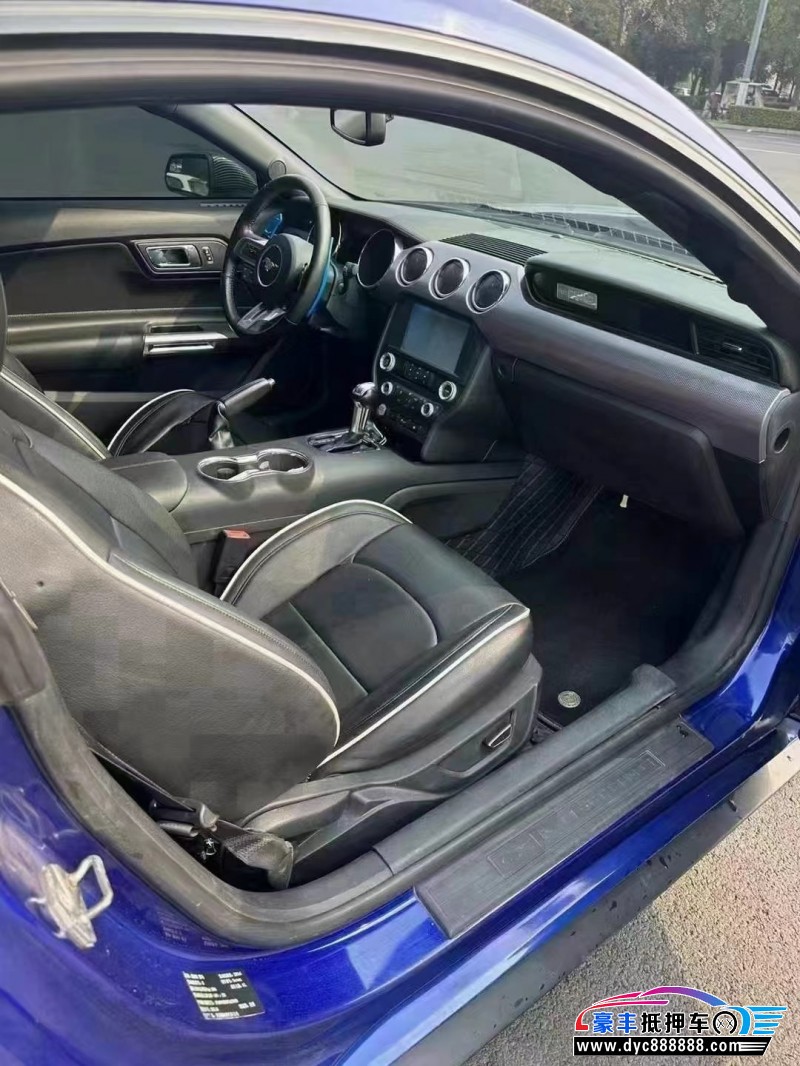 16年福特野马轿车抵押车出售