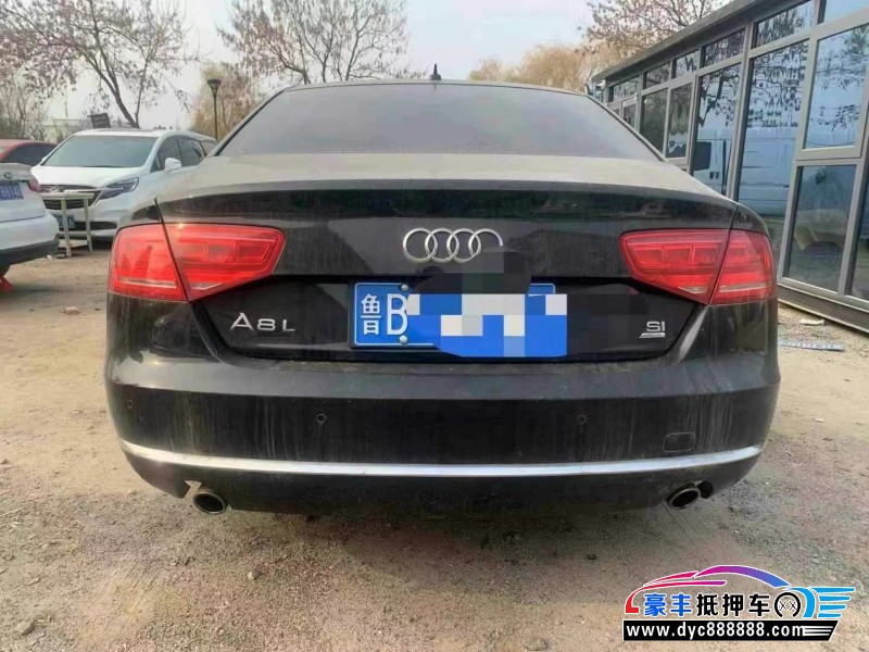 12年奥迪A8轿车抵押车出售