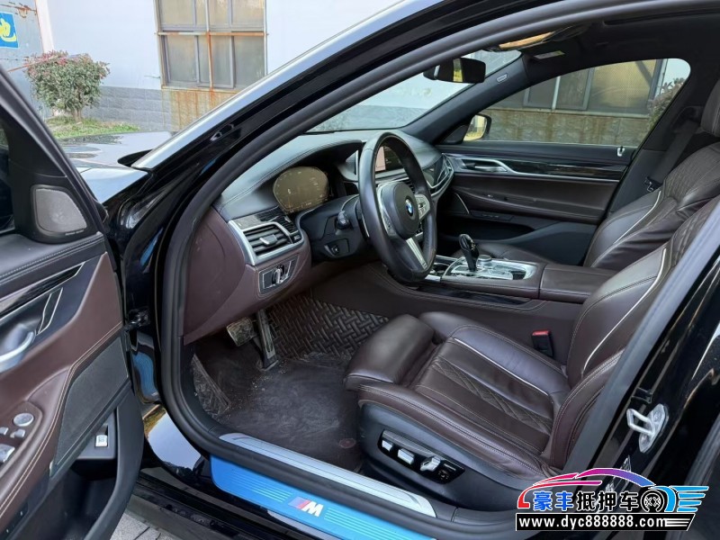 22年宝马7系轿车抵押车出售