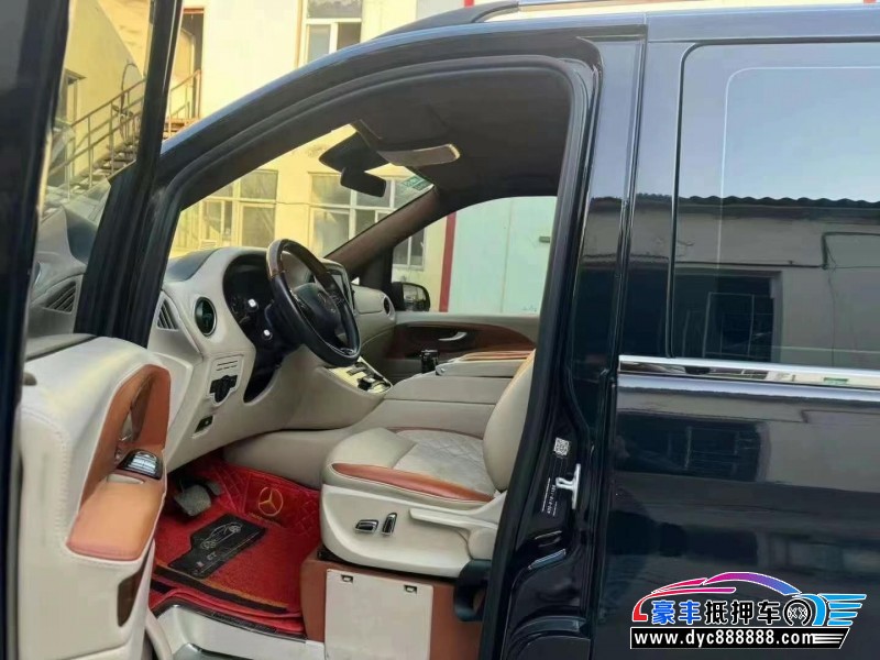 20年奔驰威霆轿车抵押车出售