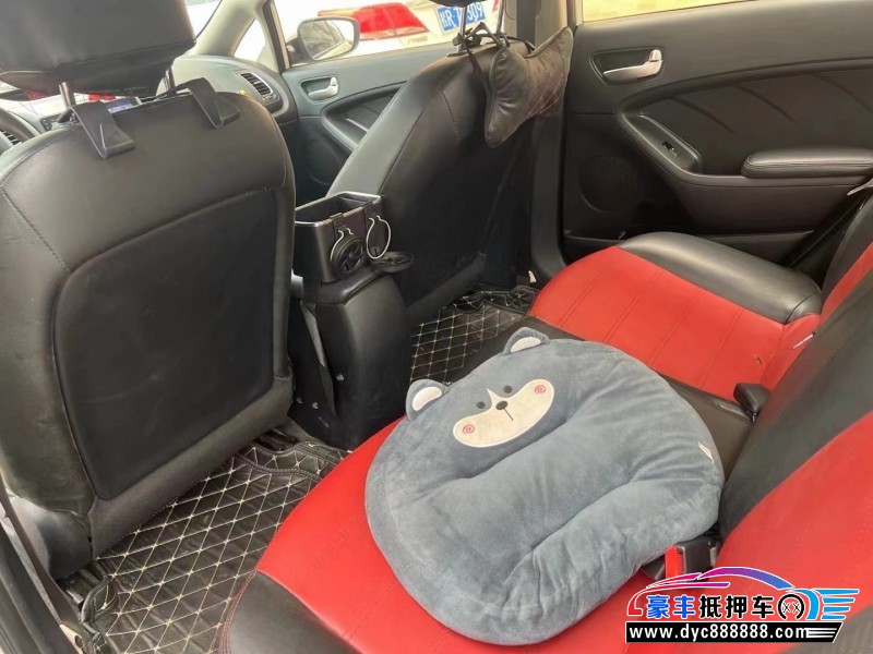 16年起亚K3轿车抵押车出售