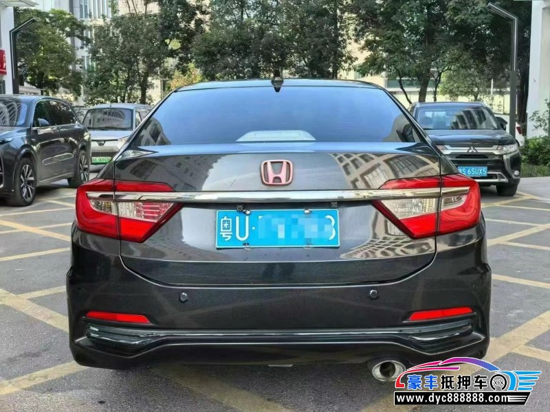 13年本田凌派轿车抵押车出售