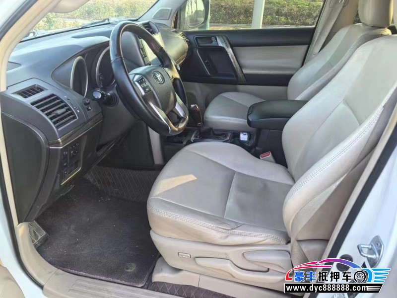 13年丰田普拉多（霸道）轿车抵押车出售