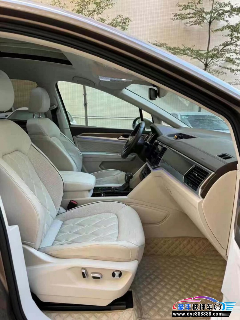 21年大众蔚然轿车抵押车出售