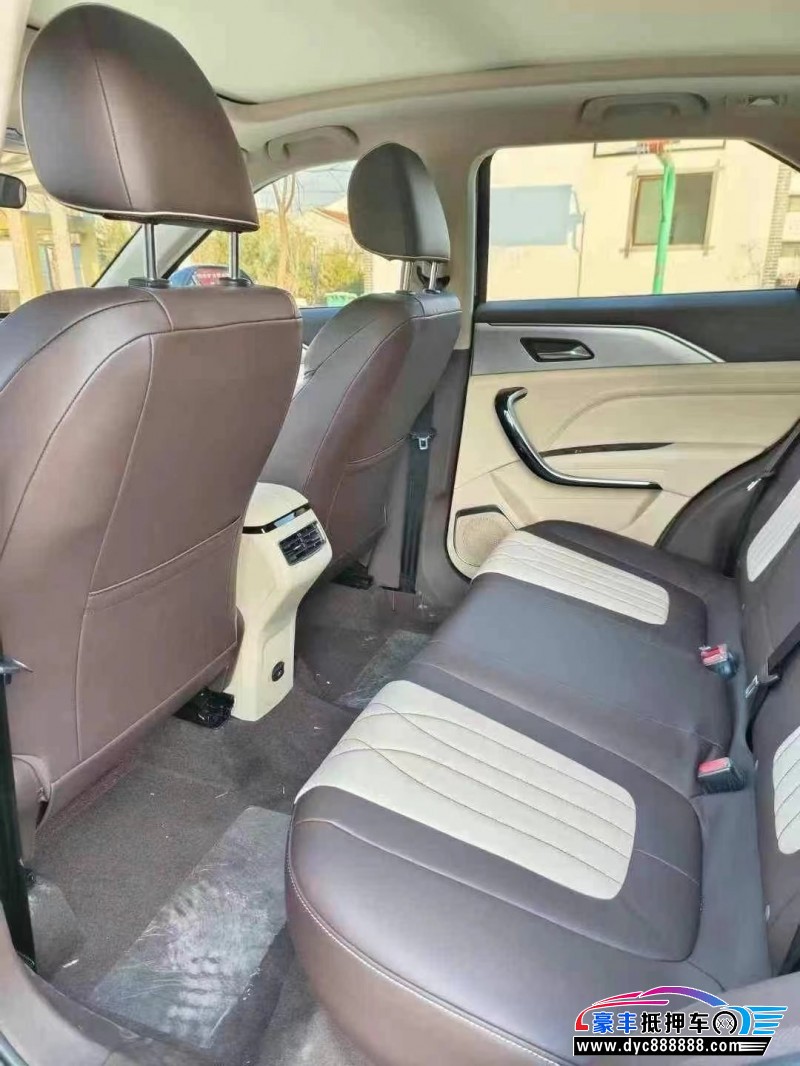 24年奔腾T77轿车抵押车出售